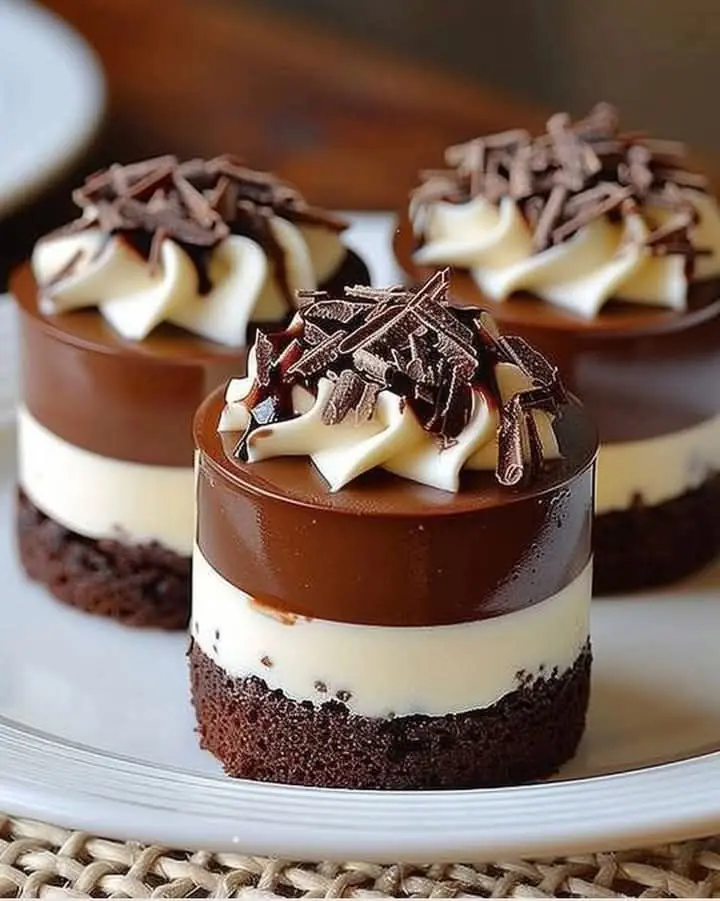 ๐ซ Chocolate Royale Mini Cakes ๐ฐ